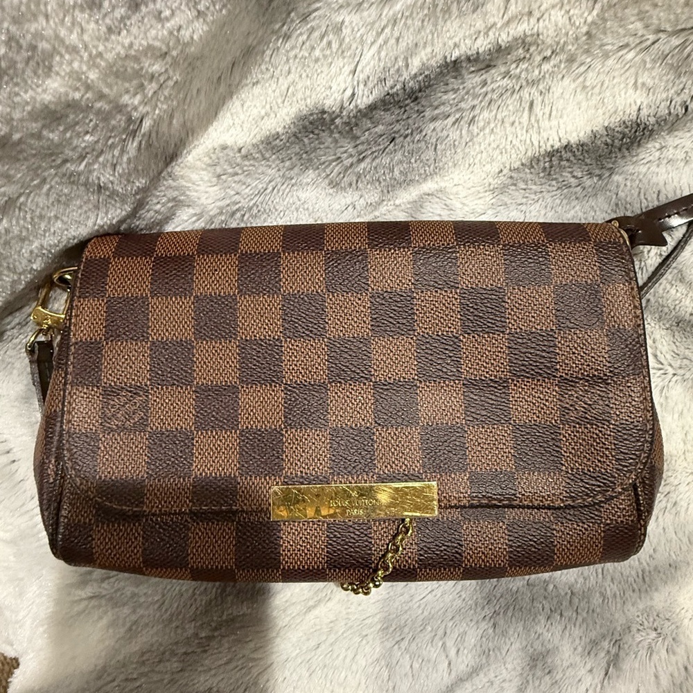 LV Elegant Brown Checkered Crossbody Bag